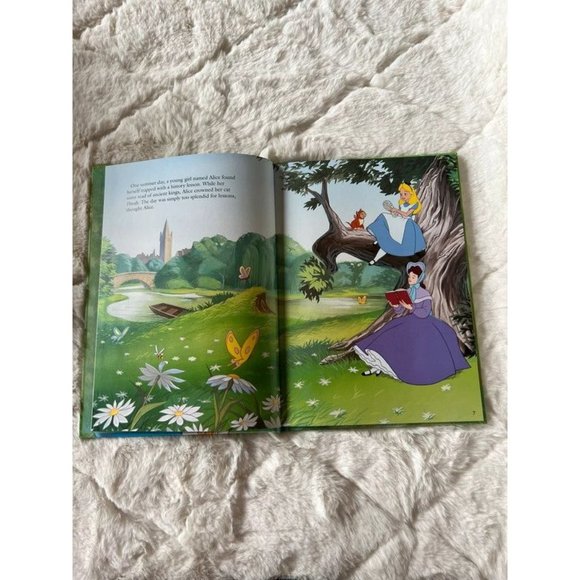 Disney Alice In Wonderland Children Book ✨BOGO - Picture 2 of 5